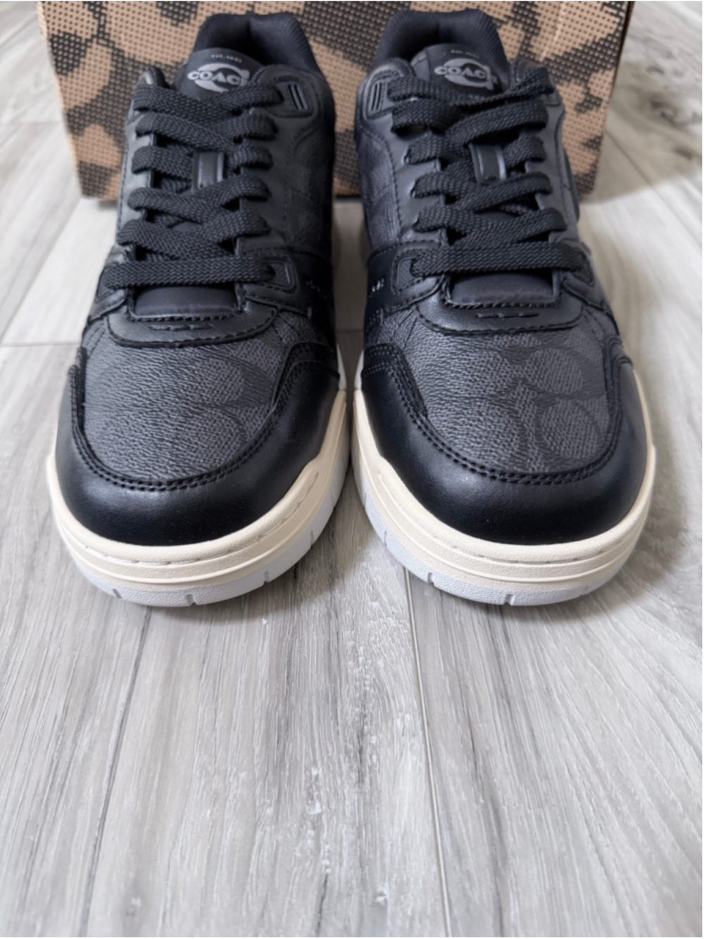 Coach Soho Signature Sneakers Men’s 8.5 Charcoal Black C Logo CAQ10 New in Box - Picture 5 of 12
